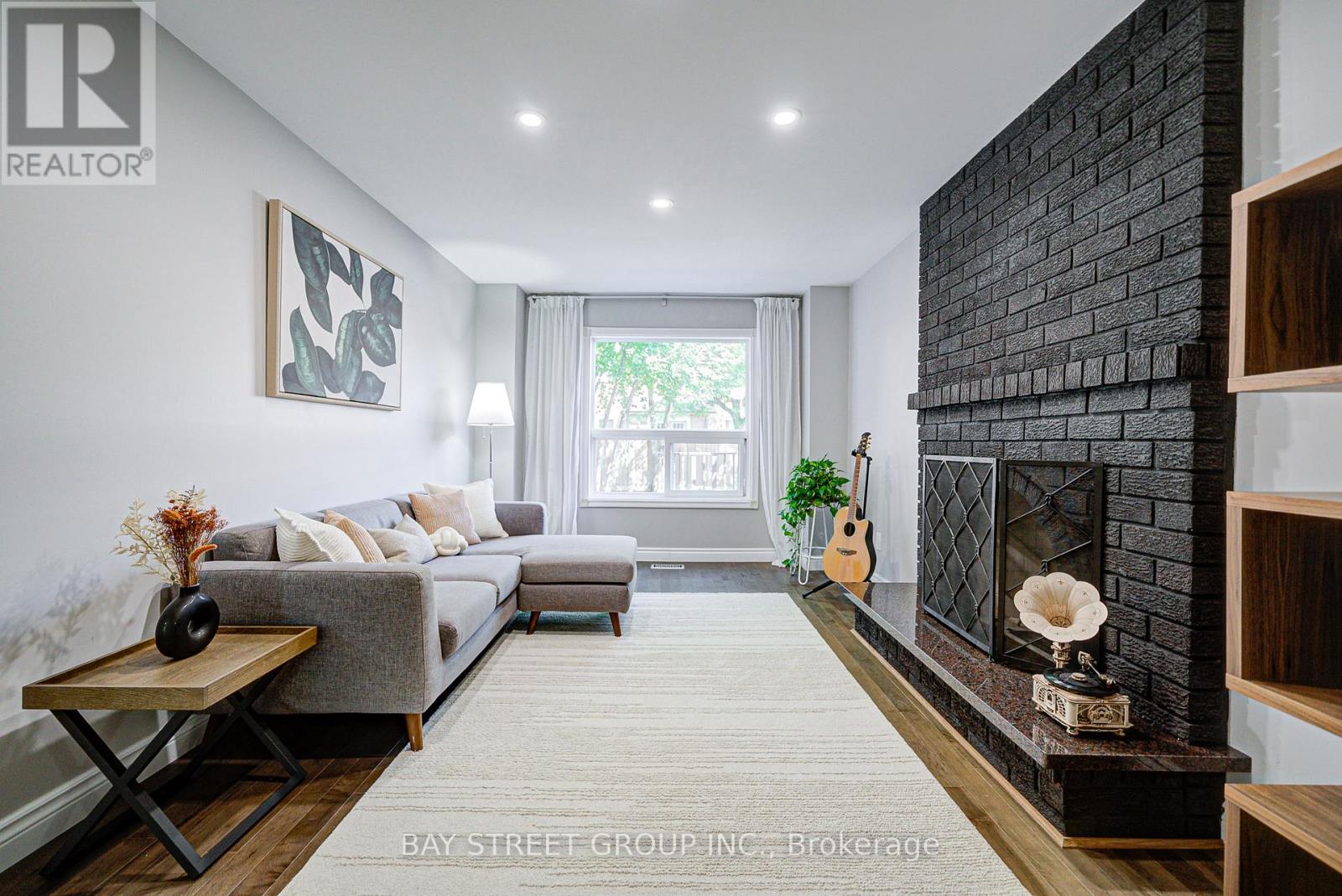 Photo 42 of 7 San Marko Place, Vaughan ON