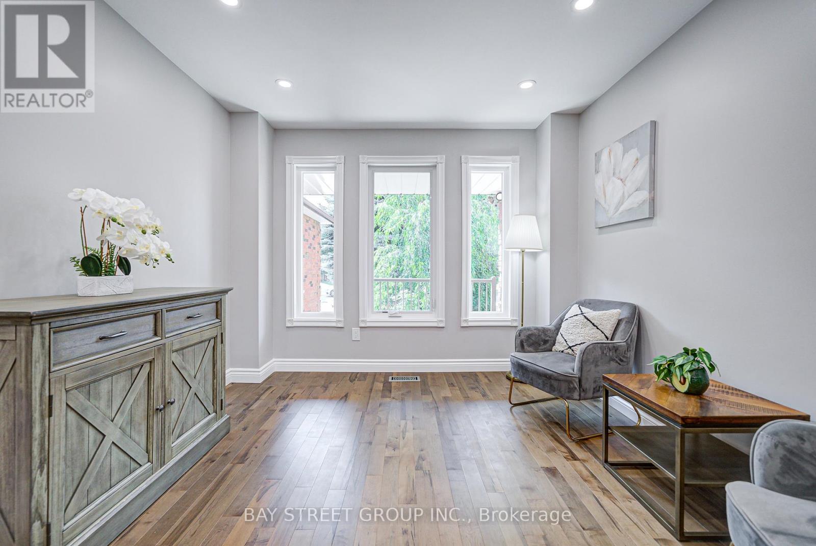 Photo 37 of 7 San Marko Place, Vaughan ON