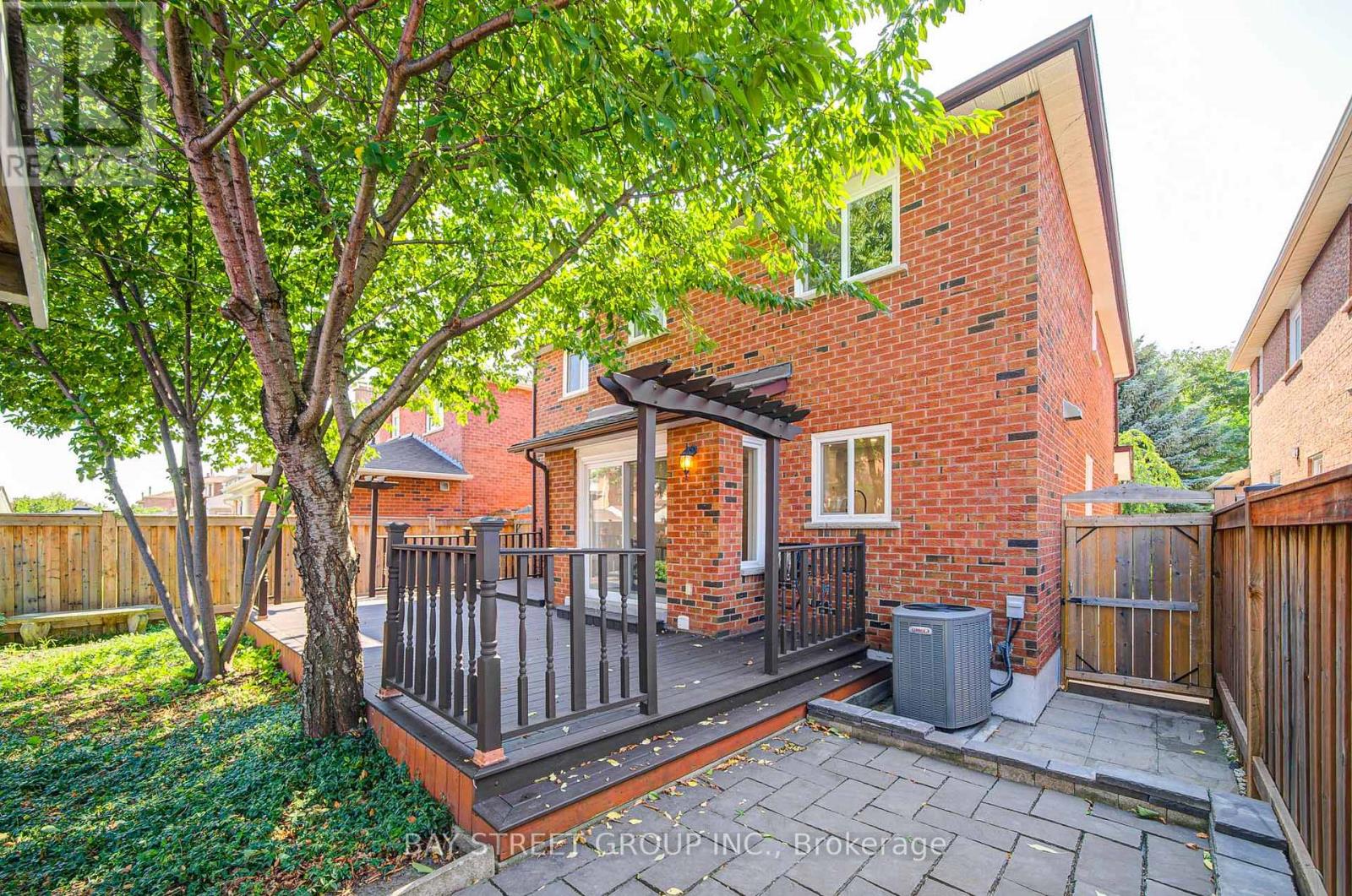 Photo 21 of 7 San Marko Place, Vaughan ON