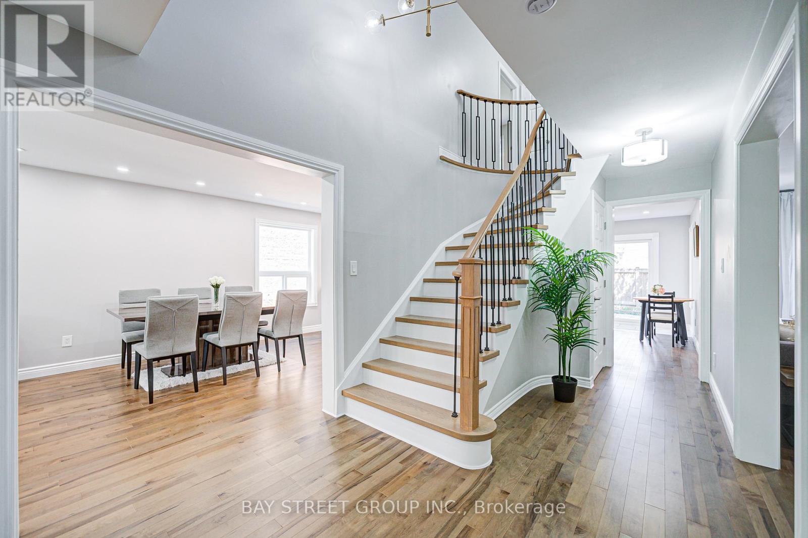 Photo 26 of 7 San Marko Place, Vaughan ON