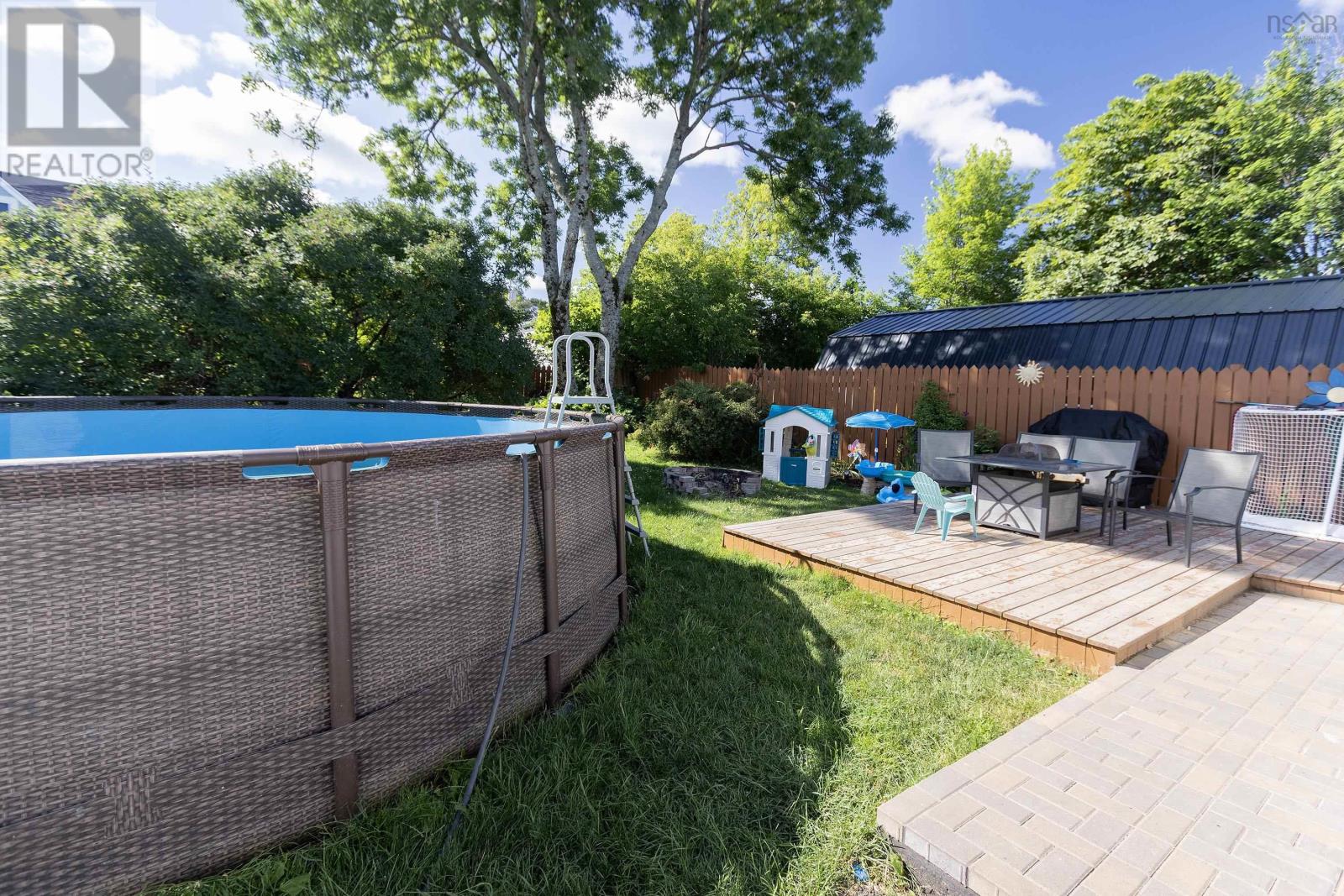 Photo 11 of 10 Minto Street, Amherst NS