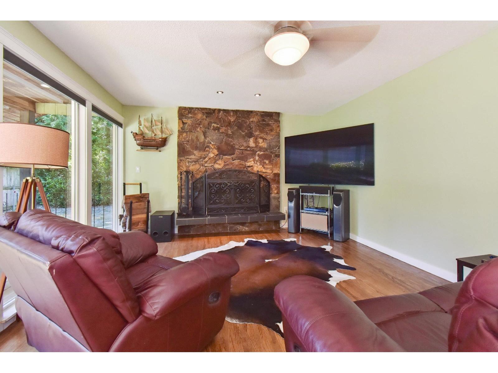 Photo 5 of 3858 205 A Street, Langley BC