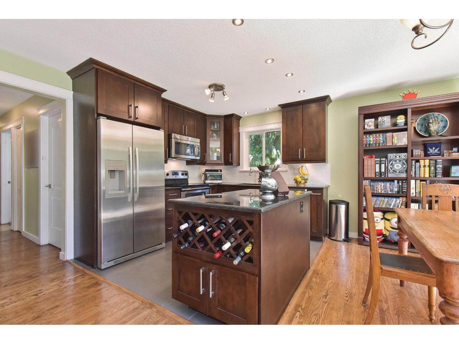 Photo 13 of 3858 205 A Street, Langley BC
