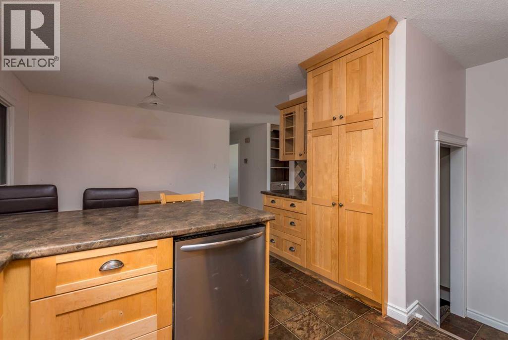 Photo 27 of 3914 52 Avenue, Lloydminster AB