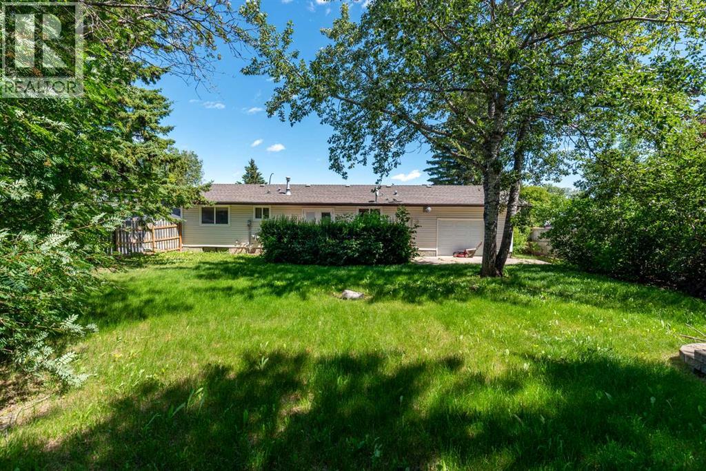 Photo 39 of 3914 52 Avenue, Lloydminster AB