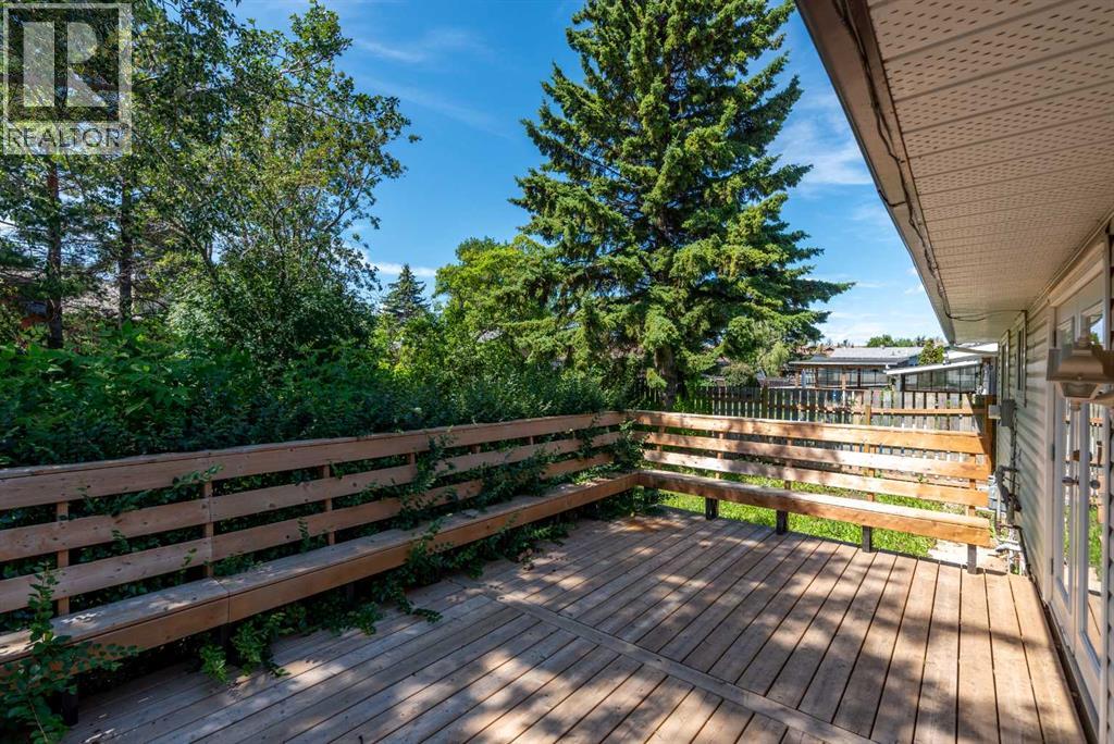 Photo 4 of 3914 52 Avenue, Lloydminster AB