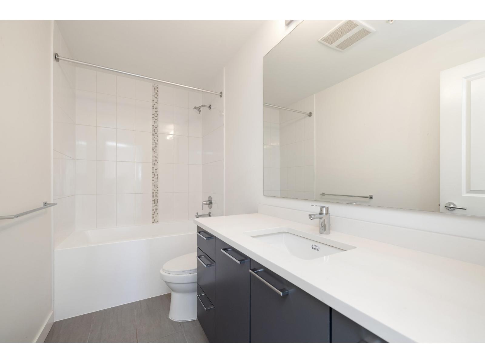 Photo 11 of B 618 20834 80 Avenue, Langley BC