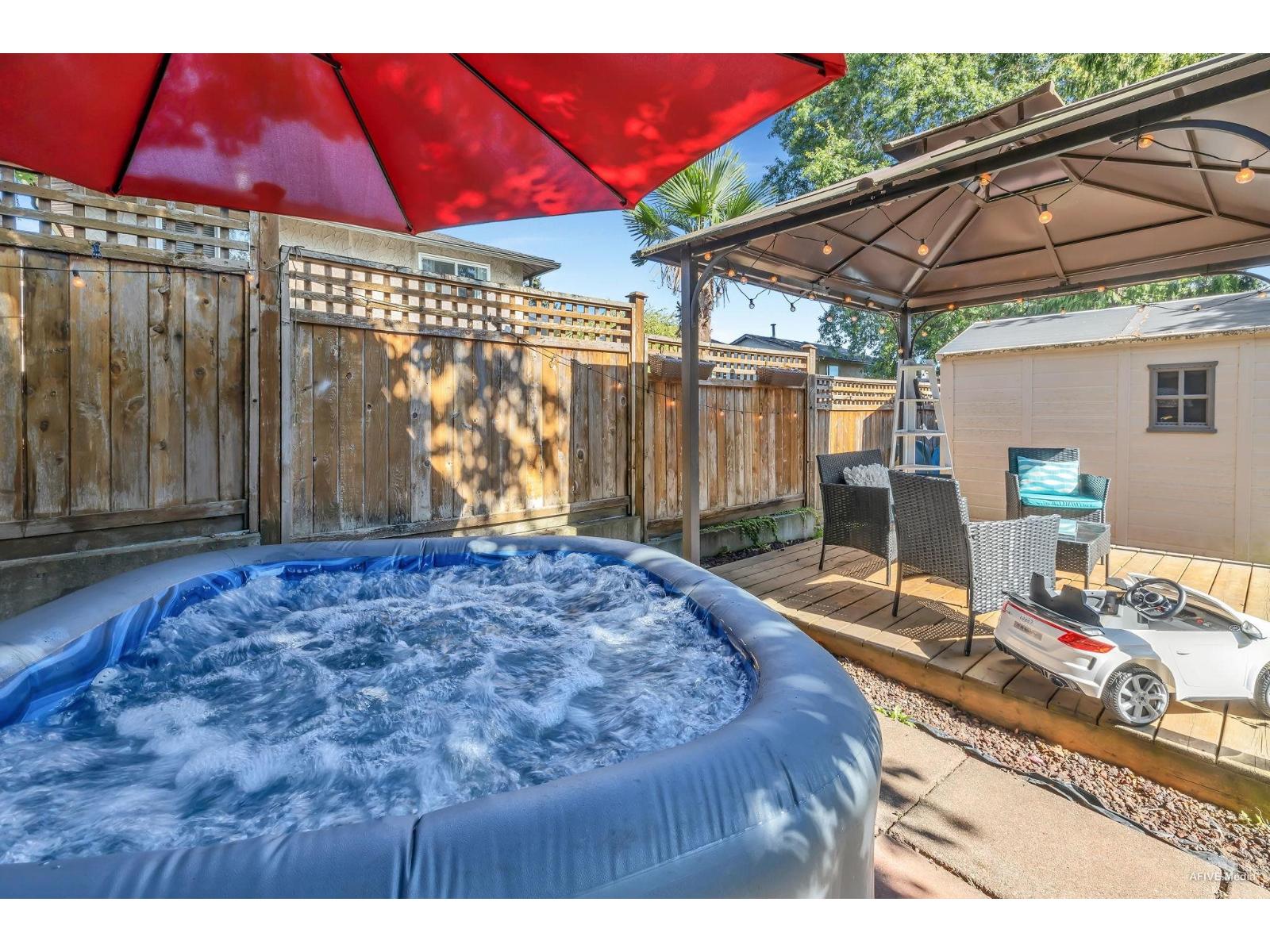 Photo 9 of 2521 Wilding Crescent, Langley BC