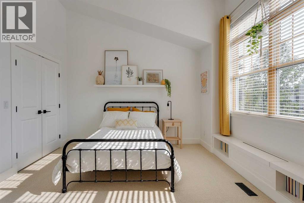 Single Family House for Sale in   Street NW Rosedale Calgary 
