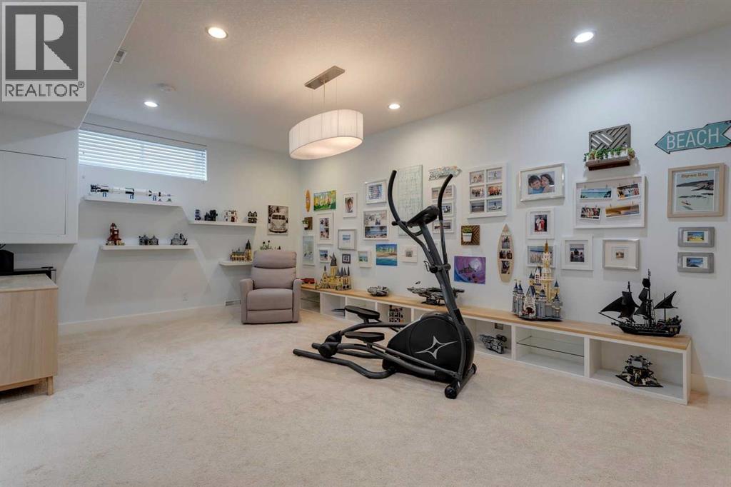 Single Family House for Sale in   Street NW Rosedale Calgary 