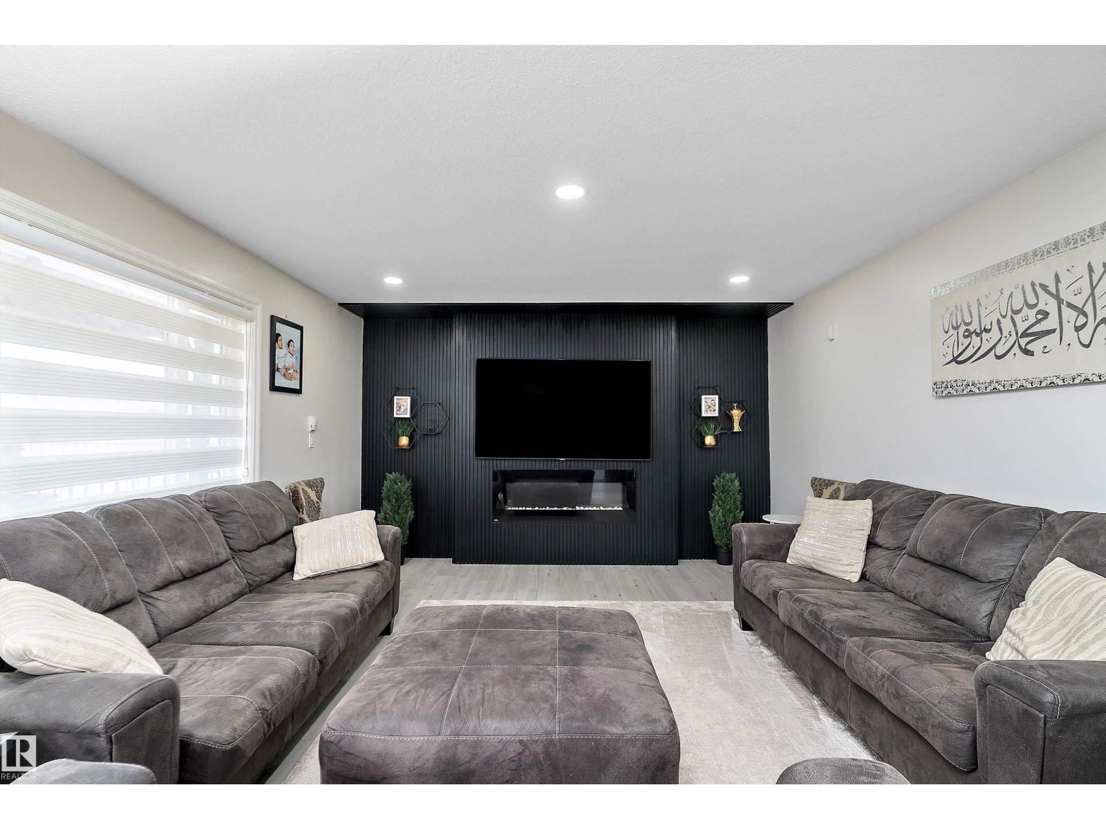 Photo 41 of 7326 166 A Av Nw, Edmonton AB