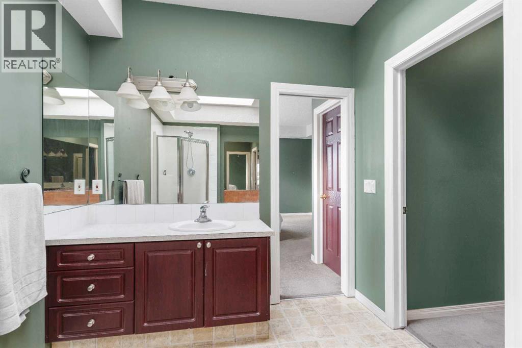 Photo 13 of 104 355 Centre Street Nw, Langdon AB