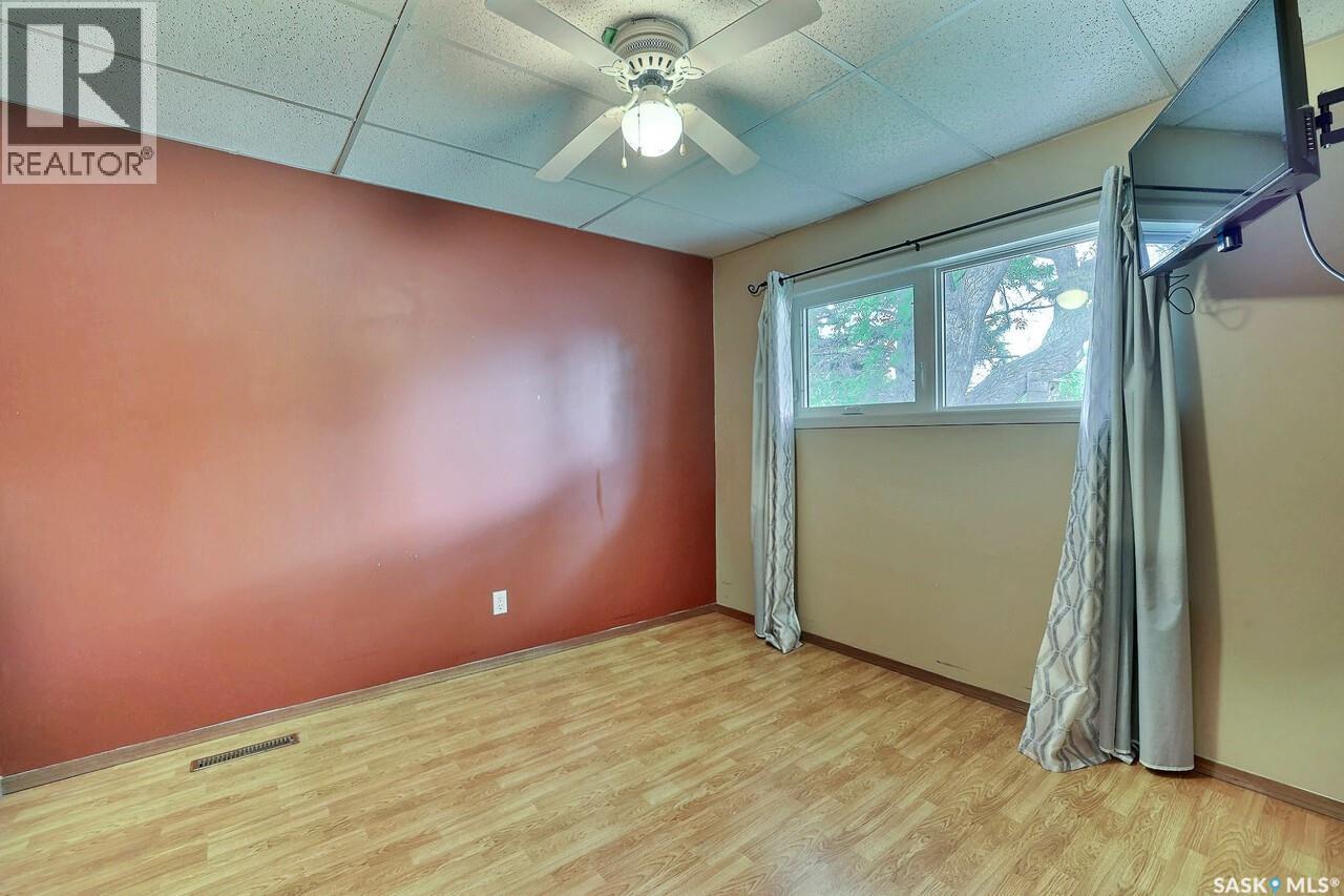 Photo 11 of 1335 Edward Street, Regina SK