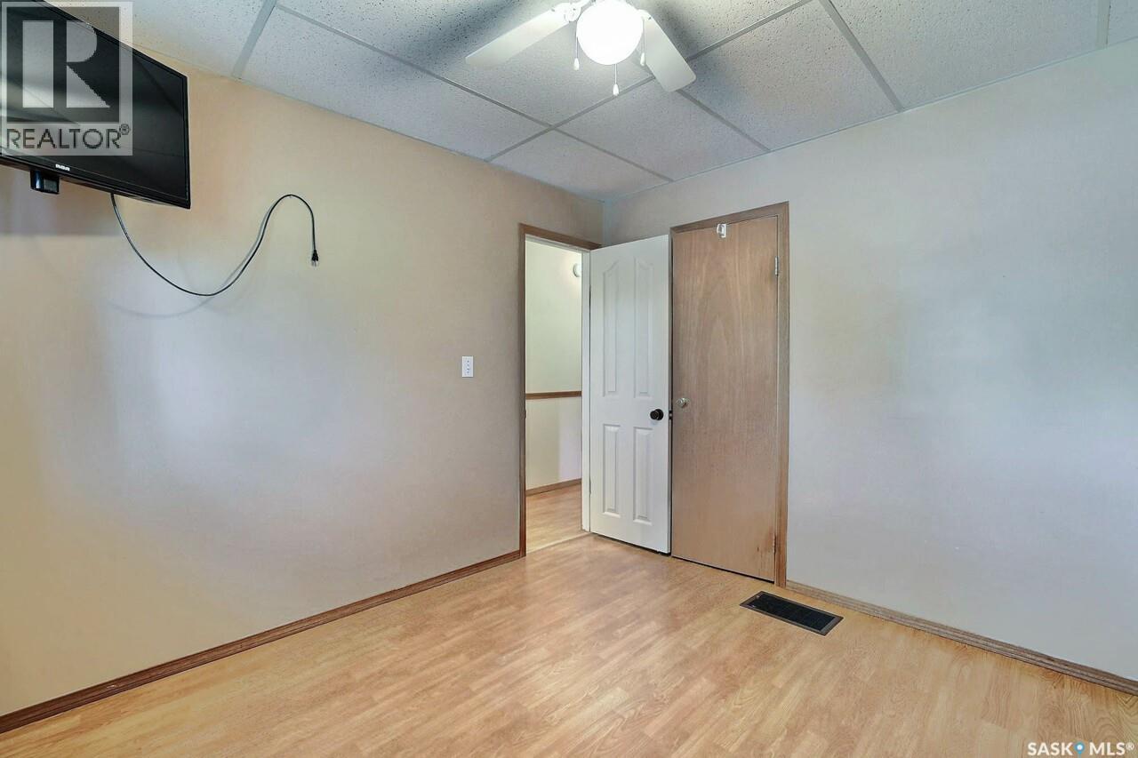 Photo 12 of 1335 Edward Street, Regina SK