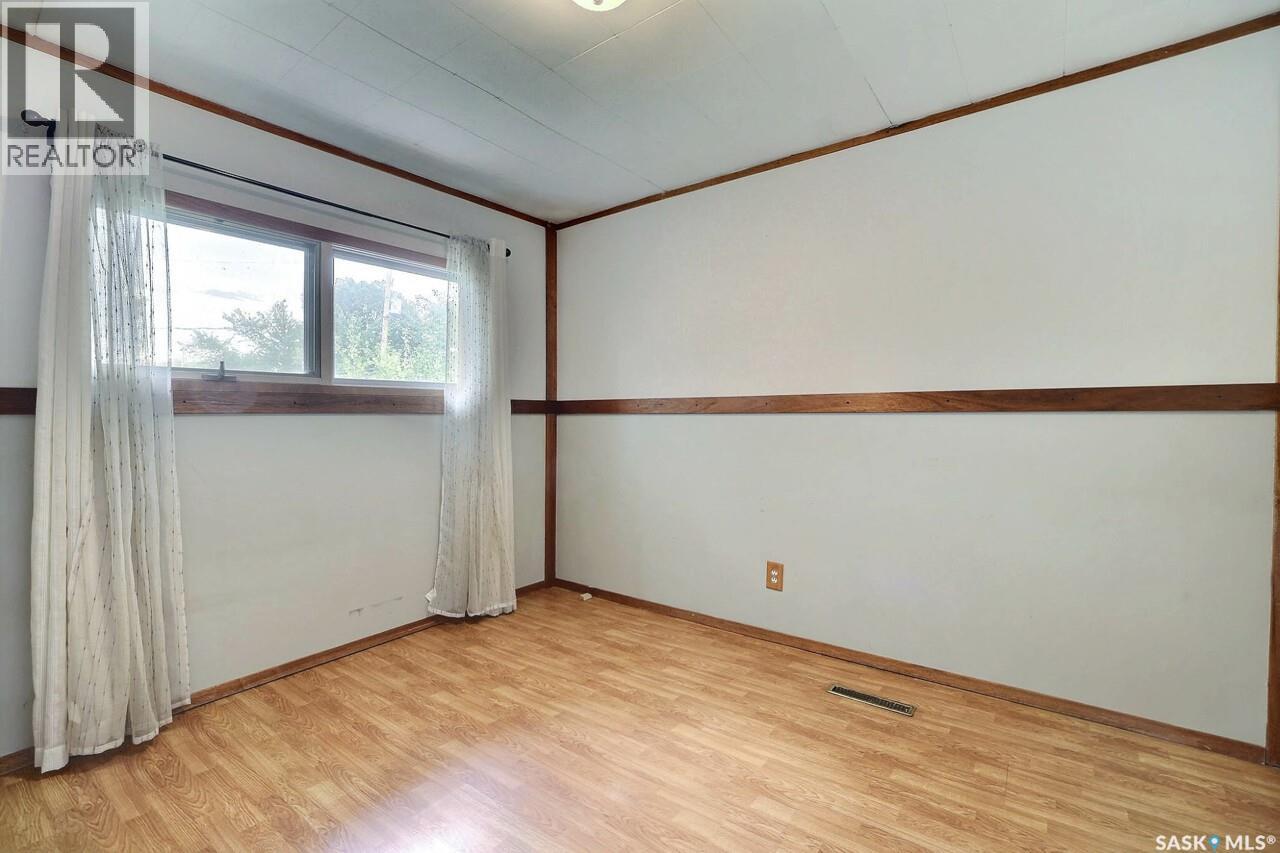 Photo 13 of 1335 Edward Street, Regina SK