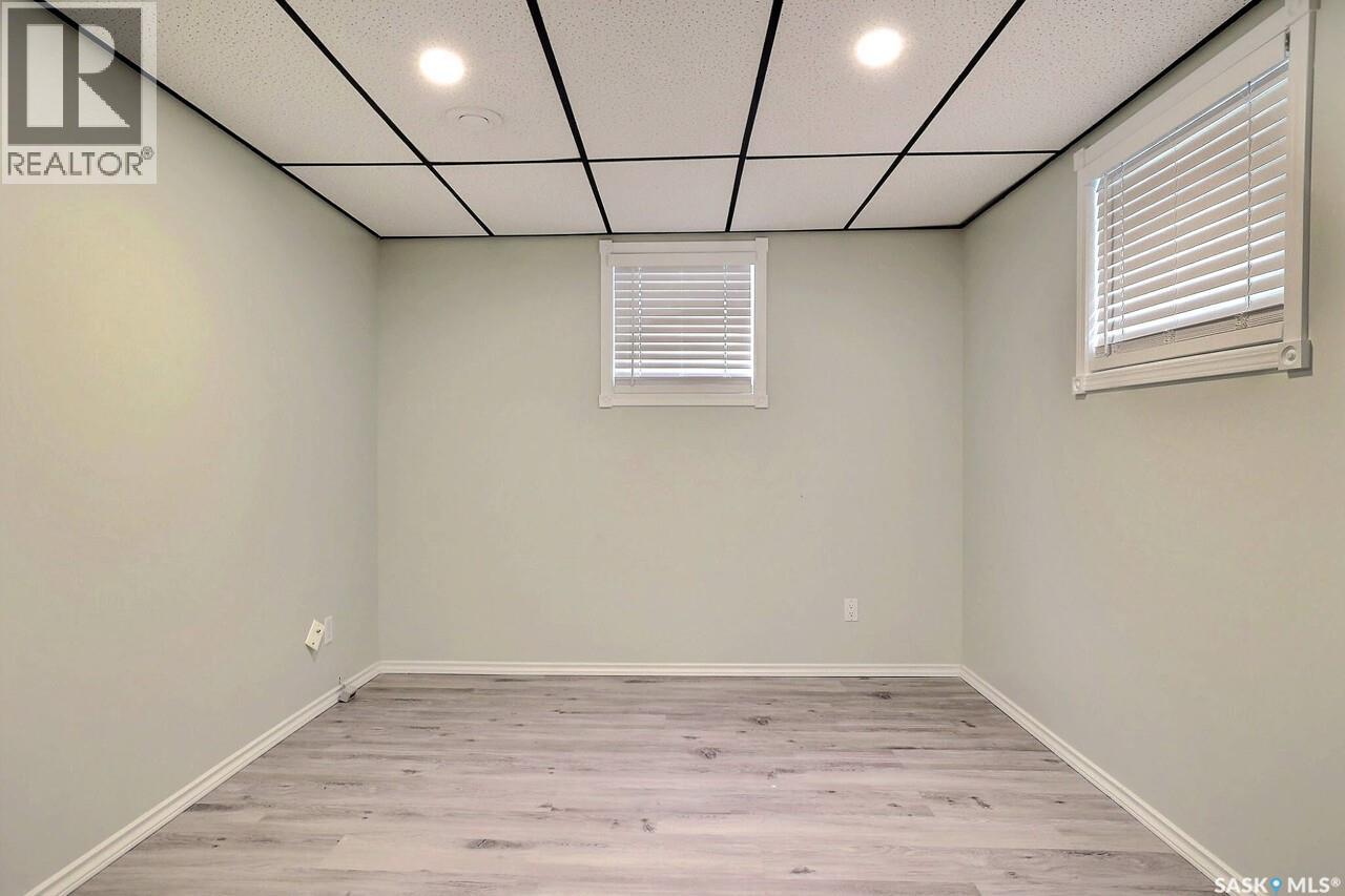 Photo 21 of 1335 Edward Street, Regina SK