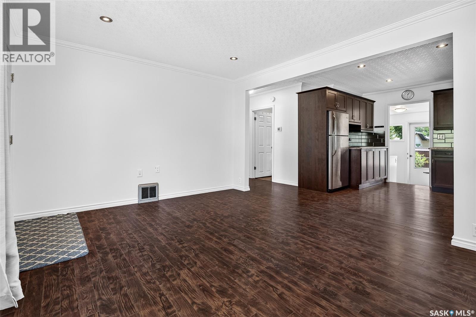 Photo 5 of 1025 Montgomery Street, Moose Jaw SK