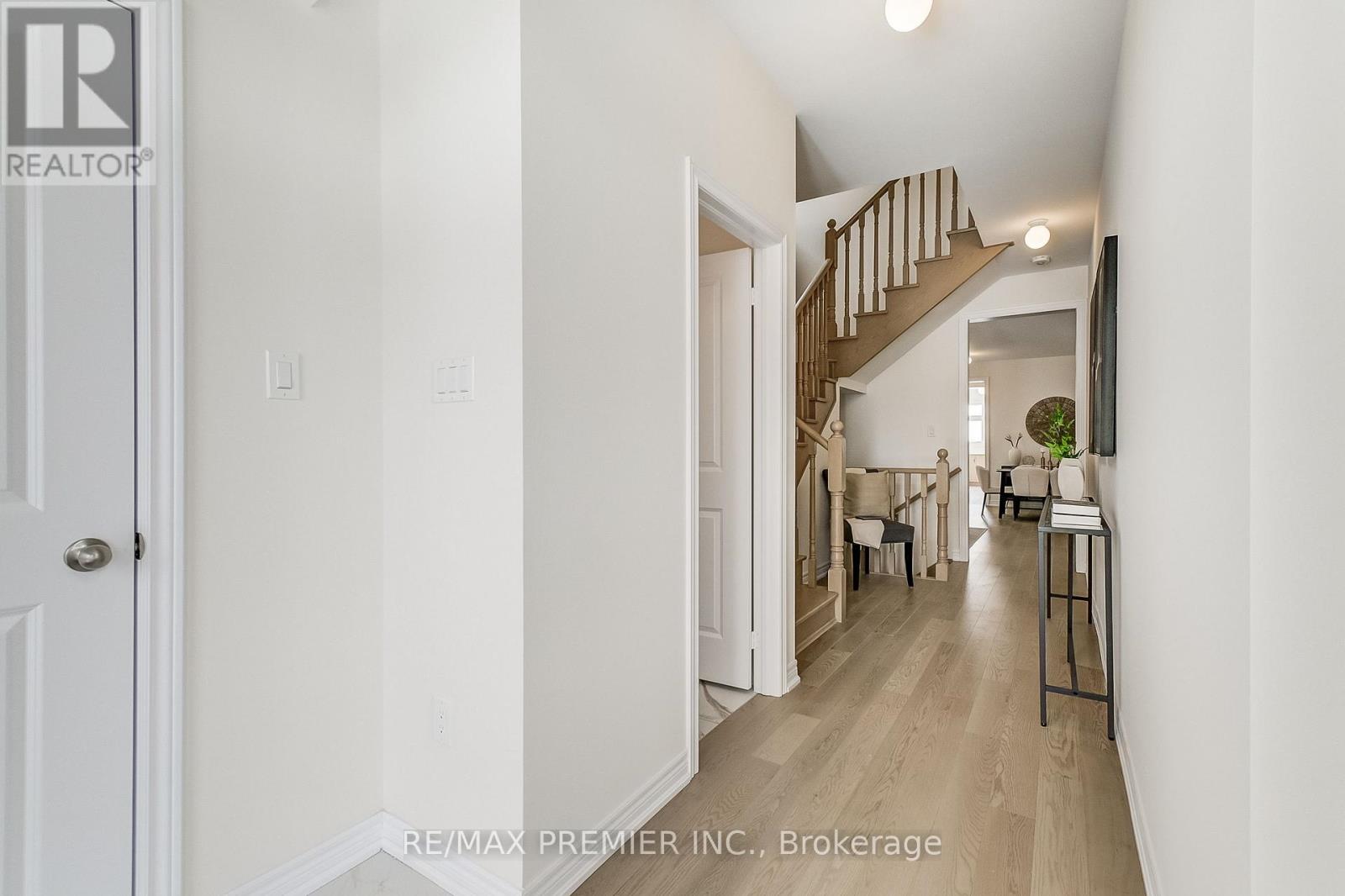 Photo 28 of 374 Boundary Boulevard, Whitchurchstouffville ON