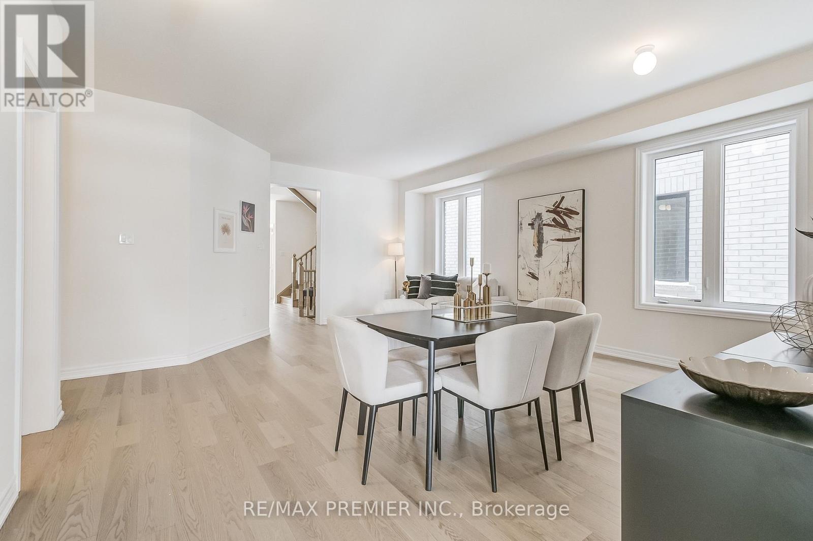 Photo 42 of 374 Boundary Boulevard, Whitchurchstouffville ON
