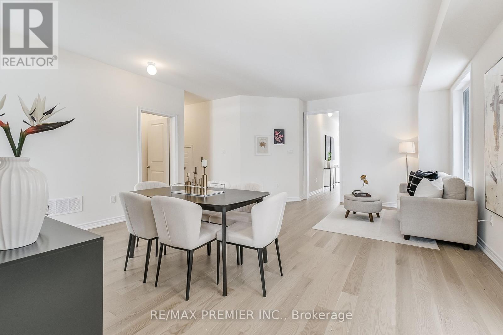 Photo 27 of 374 Boundary Boulevard, Whitchurchstouffville ON