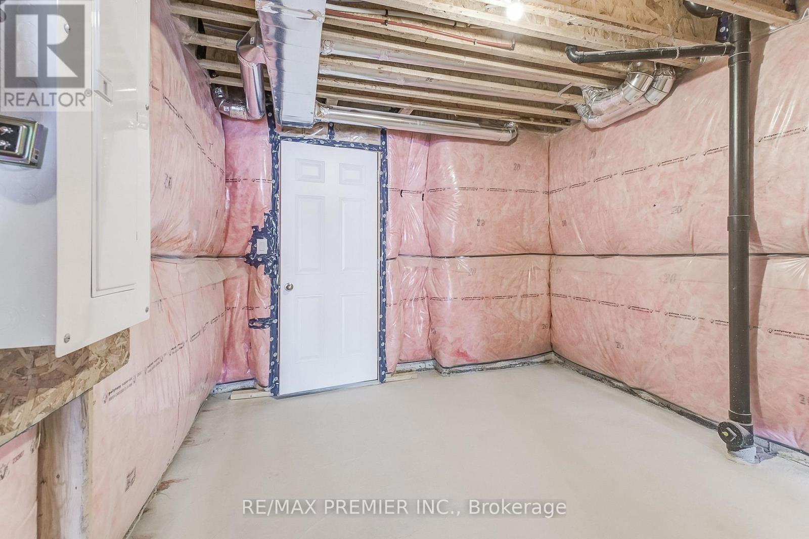 Photo 15 of 374 Boundary Boulevard, Whitchurchstouffville ON