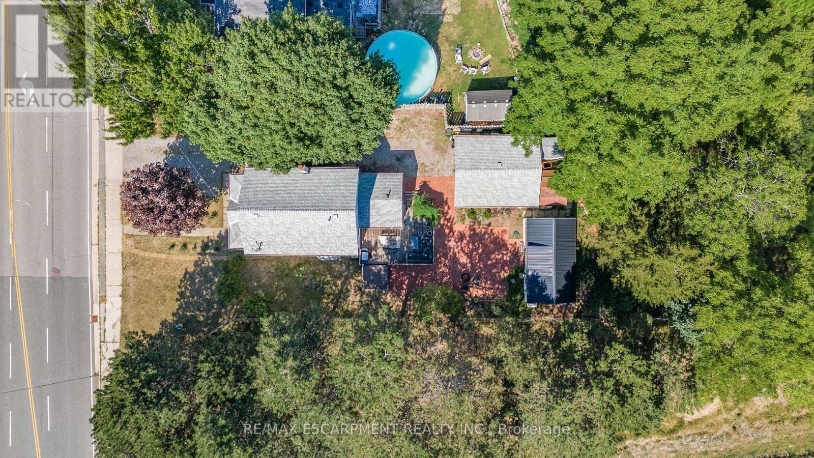 Photo 37 of 374 Ontario Street, Grimsby ON