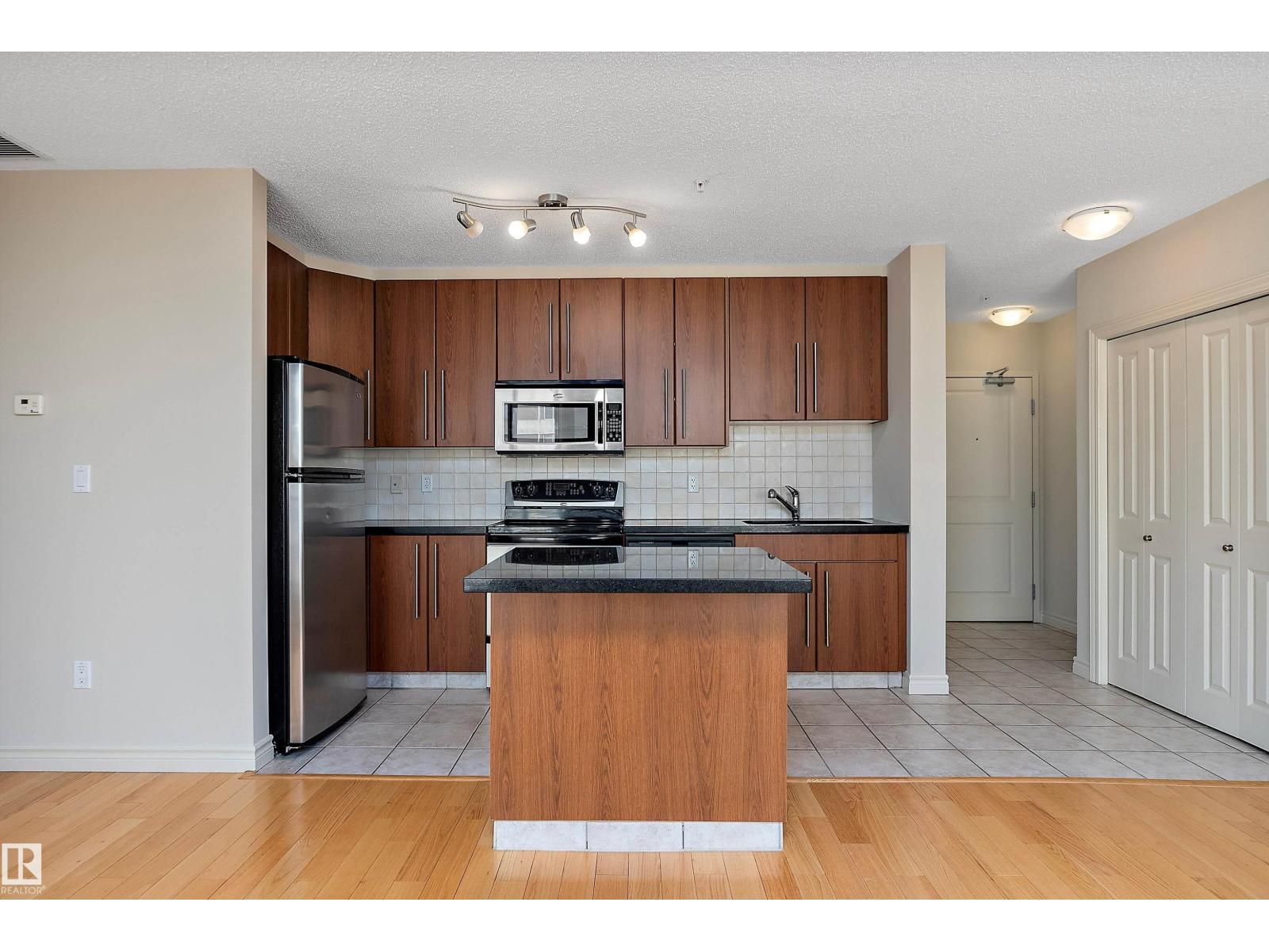 Photo 28 of 1301 9819 104 St Nw, Edmonton AB
