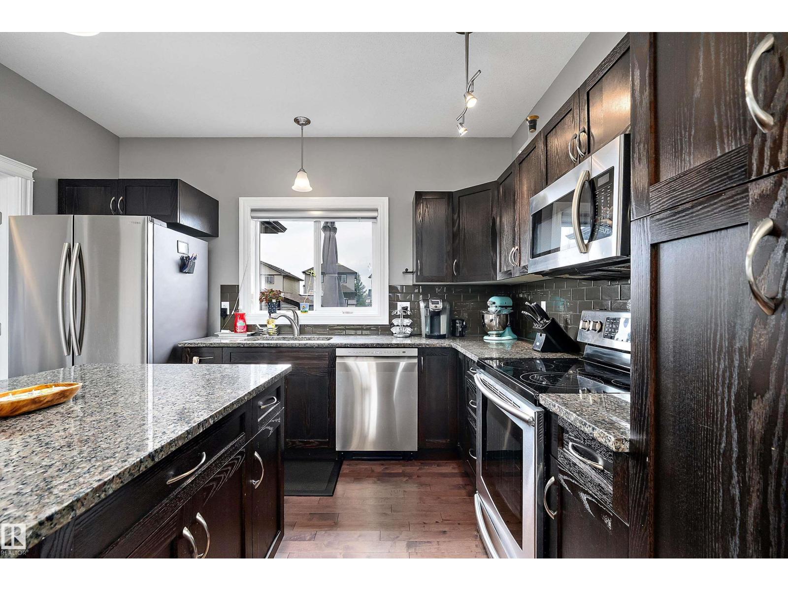 Photo 10 of 210 Schubert St, Leduc AB