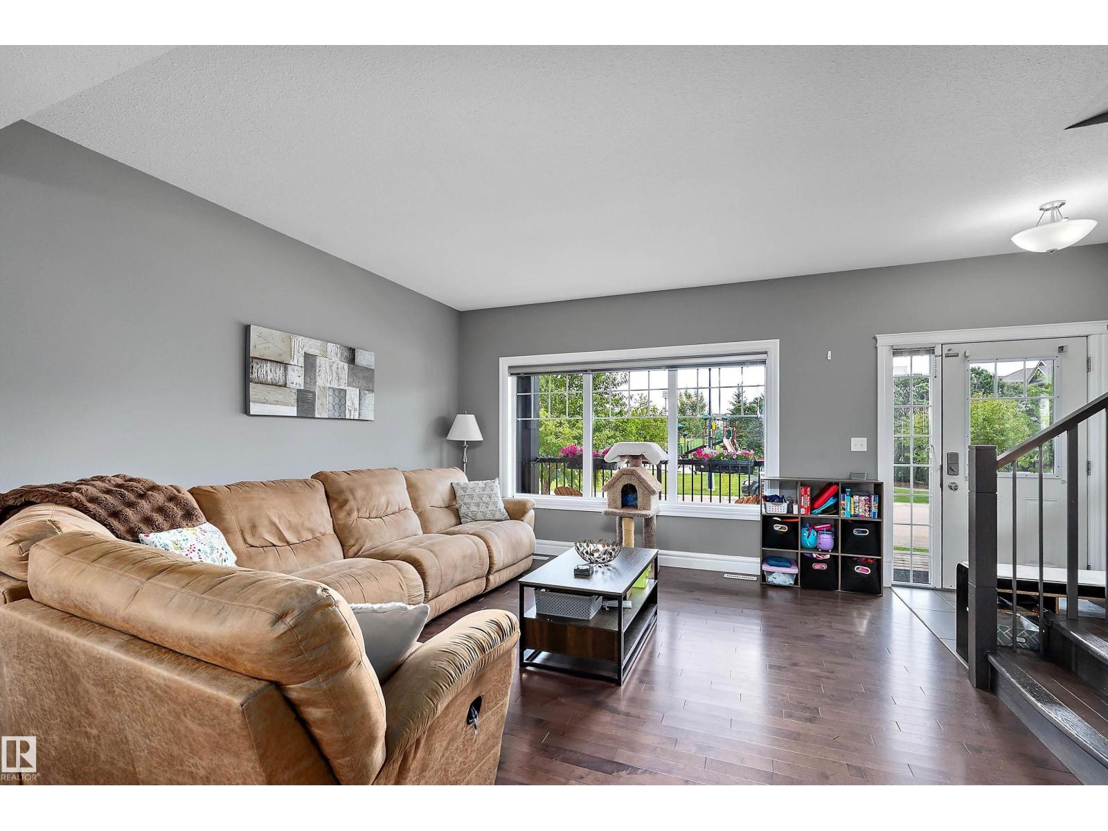 Photo 5 of 210 Schubert St, Leduc AB