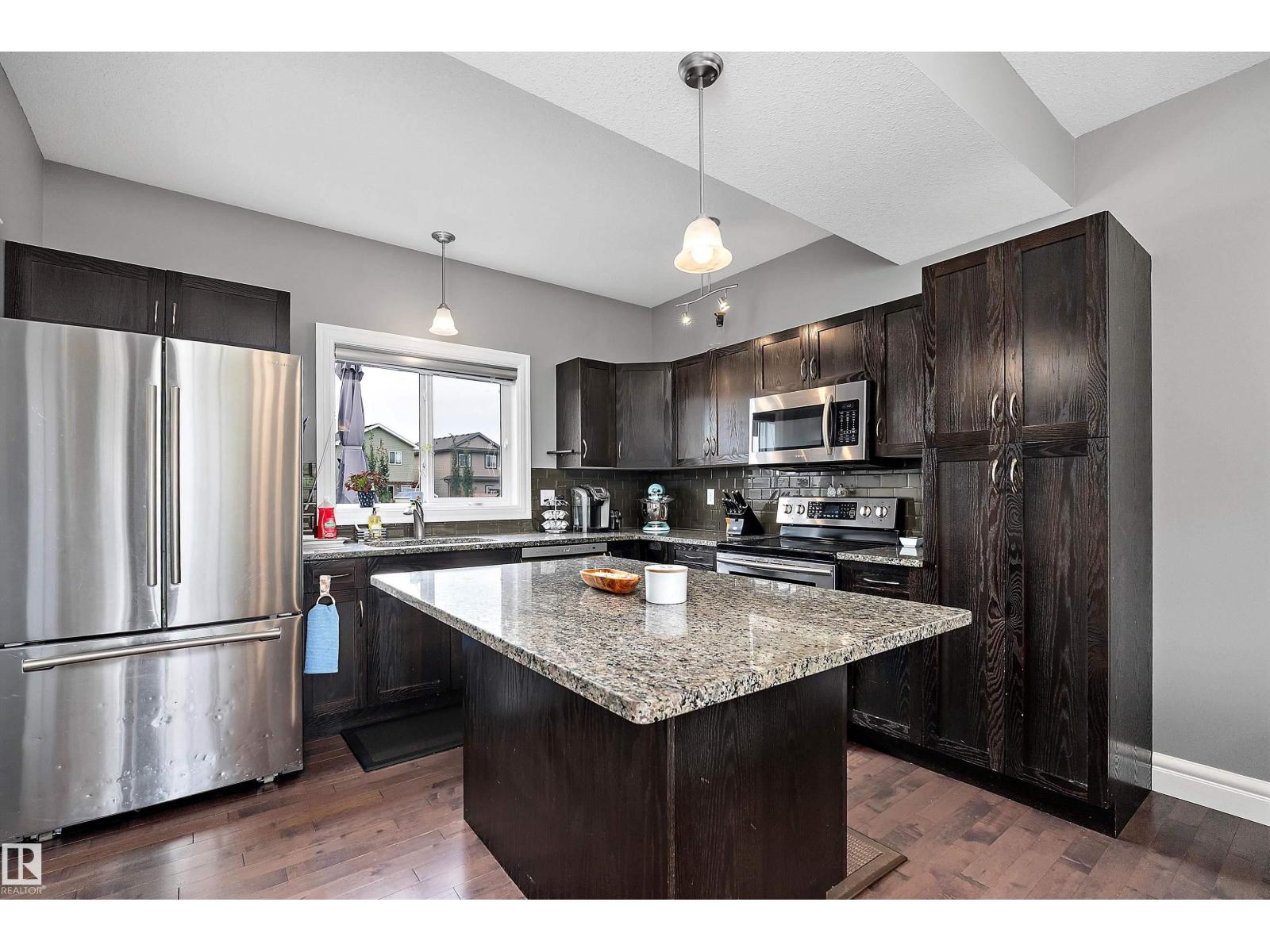 Photo 9 of 210 Schubert St, Leduc AB