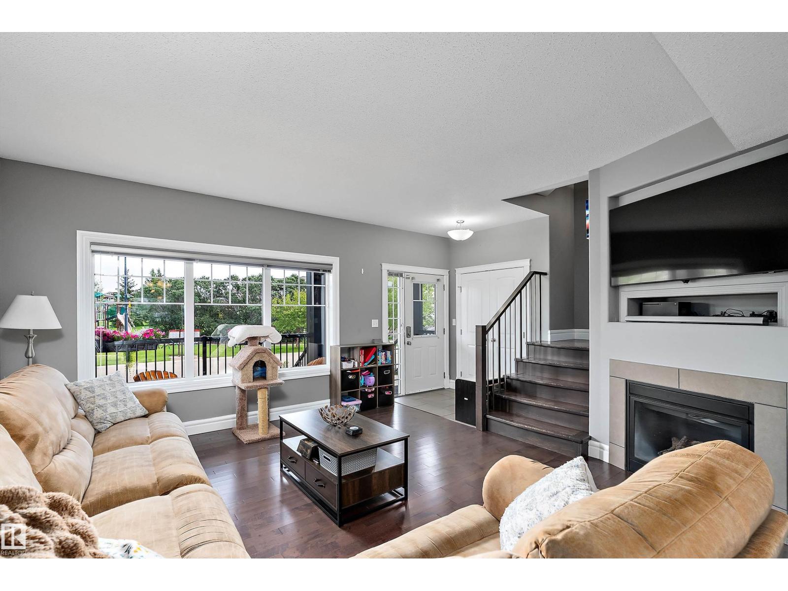 Photo 6 of 210 Schubert St, Leduc AB