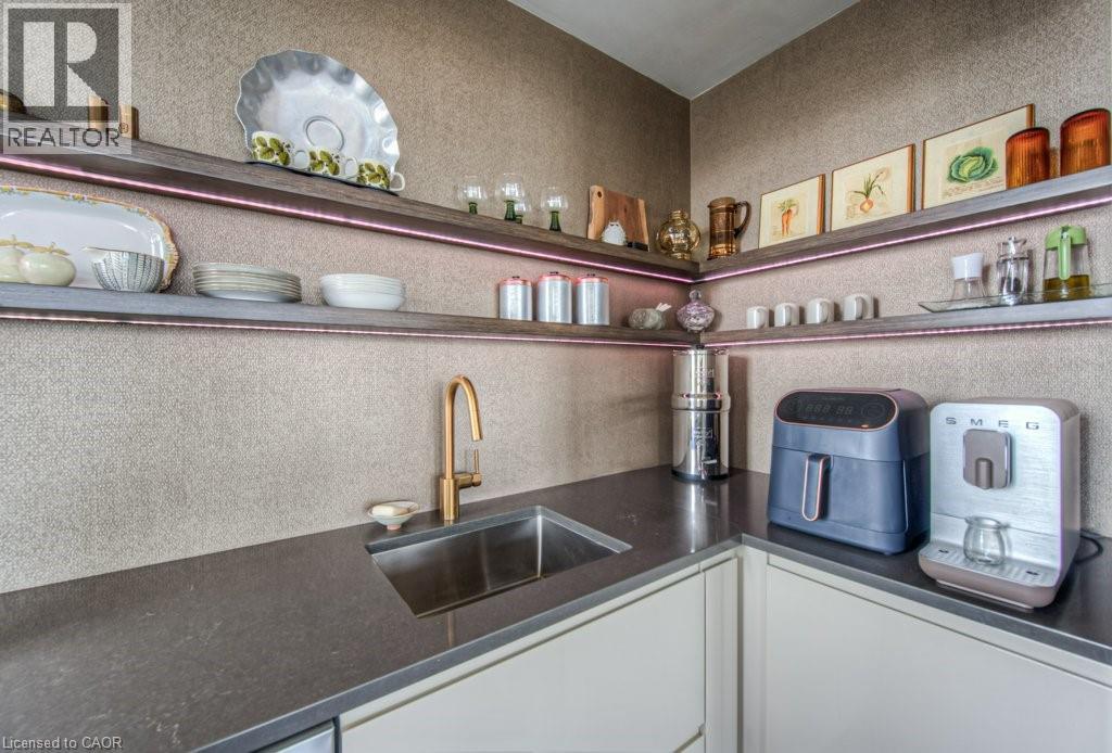 Photo 4 of 36 James Street S Unit 1102, Hamilton ON