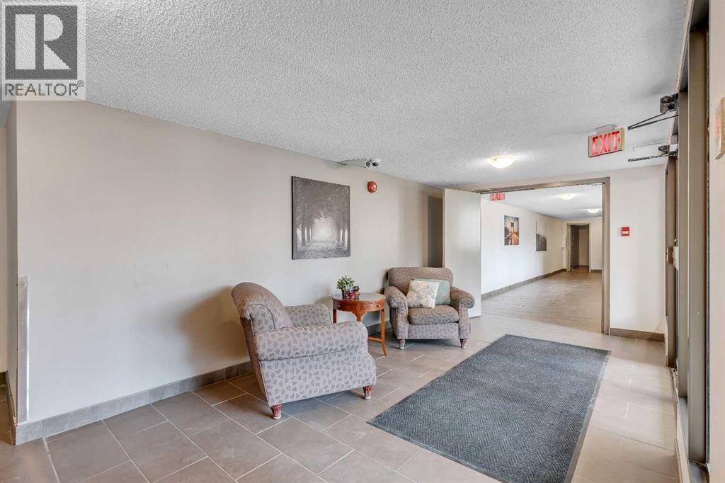 Photo 16 of 206 1915 26 Street Sw, Calgary AB