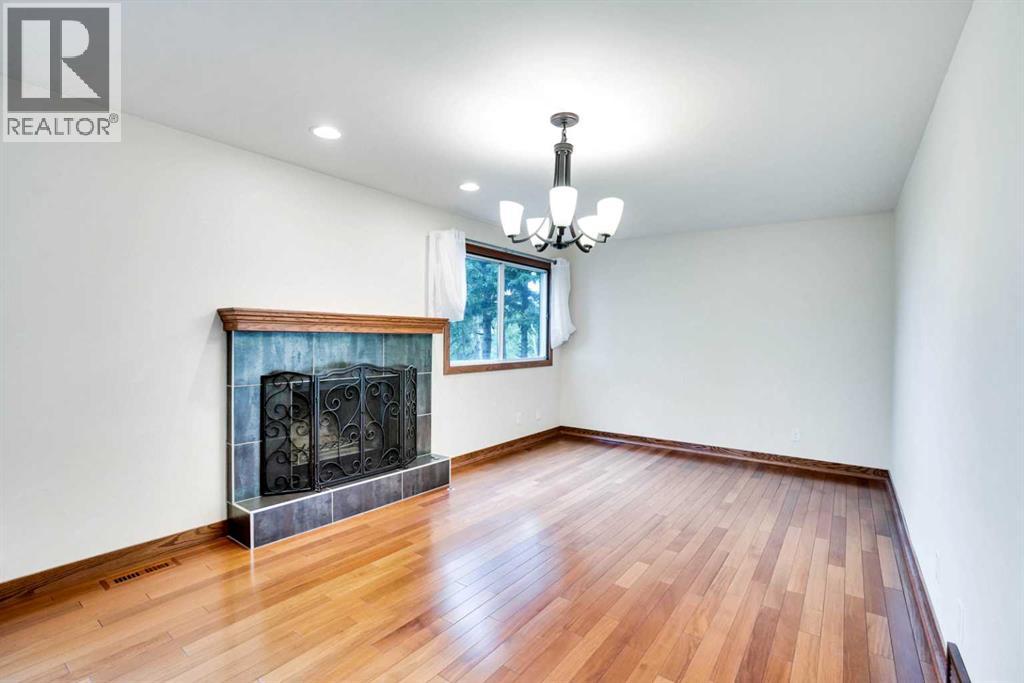 Photo 17 of 951 Ranch Estates Place Nw, Calgary AB