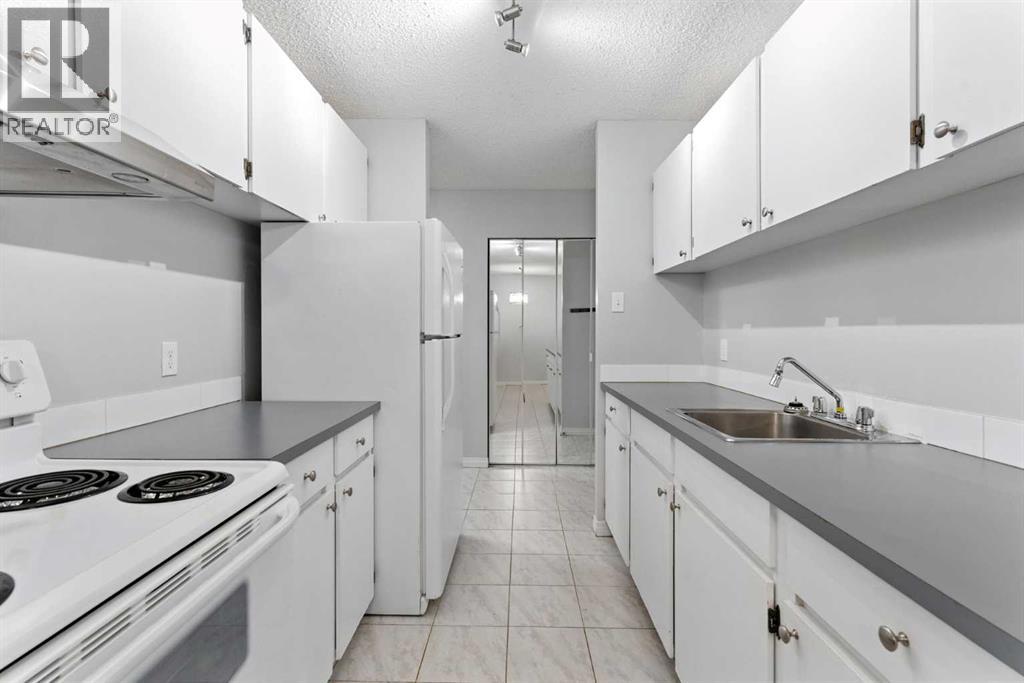 Photo 16 of 411 3420 50 Street Nw, Calgary AB