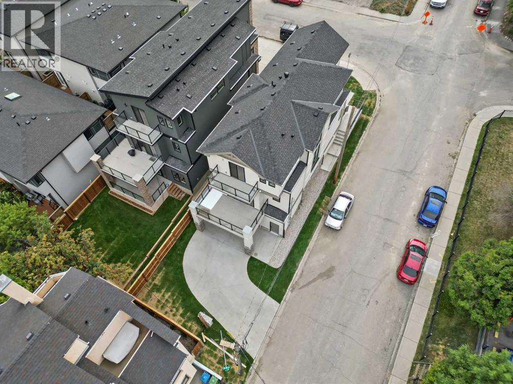 Single Family House for Sale in   Avenue SW Bankview Calgary 