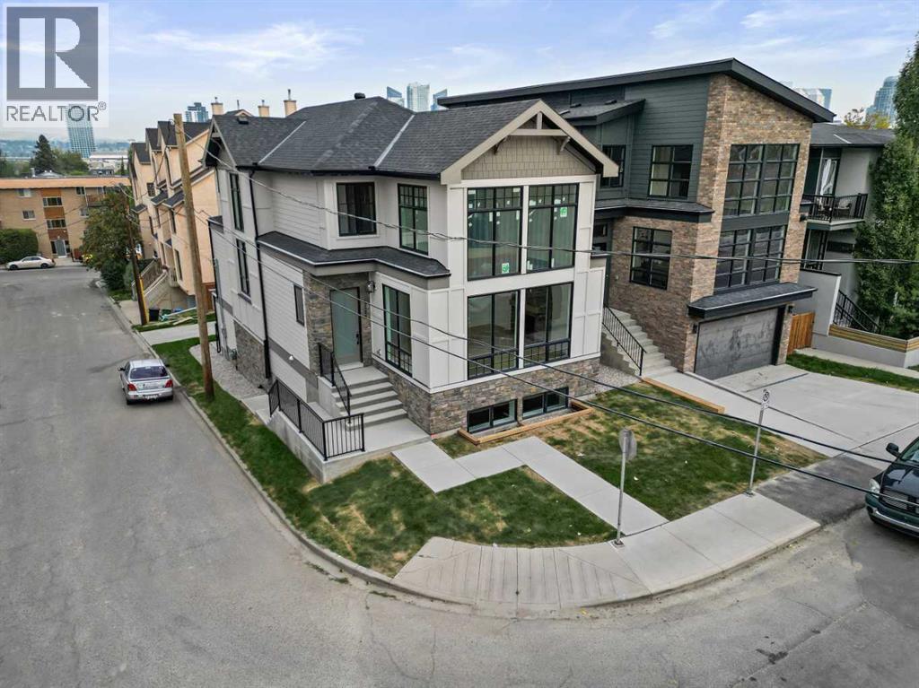 Single Family House for Sale in   Avenue SW Bankview Calgary 