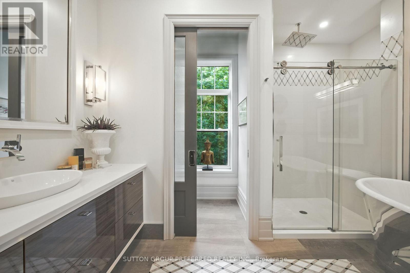Photo 7 of 303 122 Wortley Road, London South ON