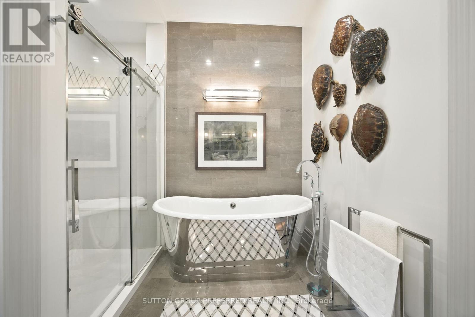 Photo 13 of 303 122 Wortley Road, London South ON