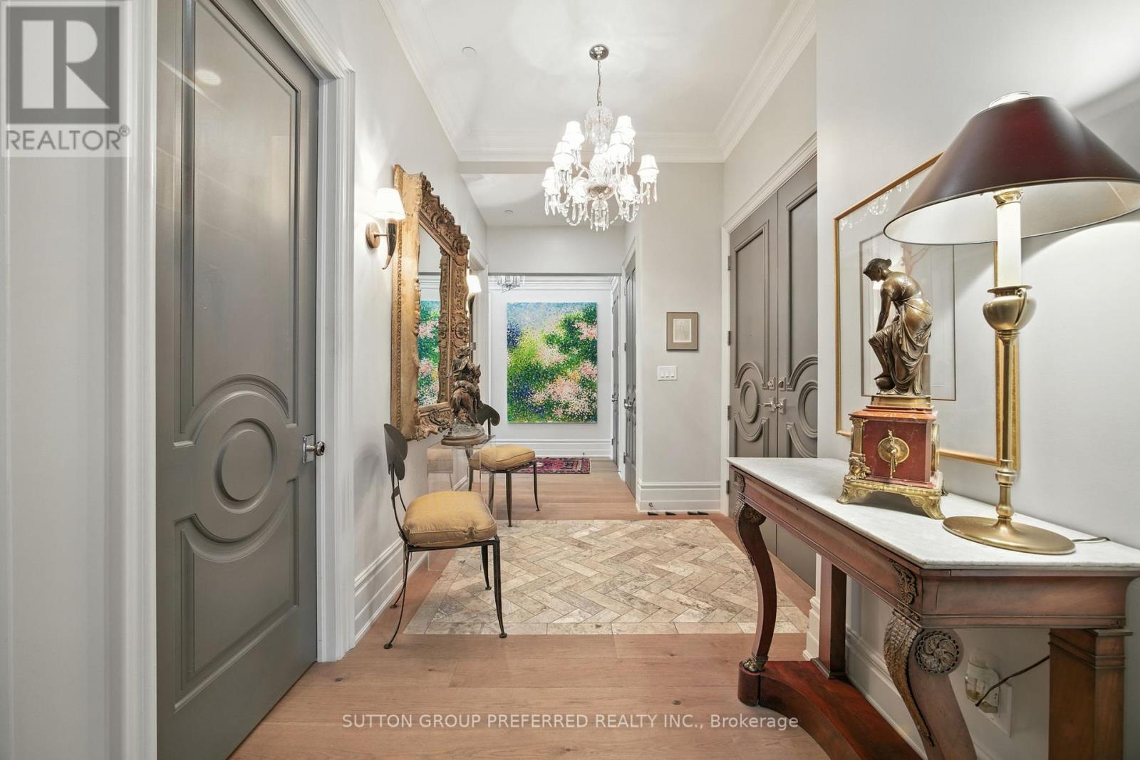 Photo 39 of 303 122 Wortley Road, London South ON