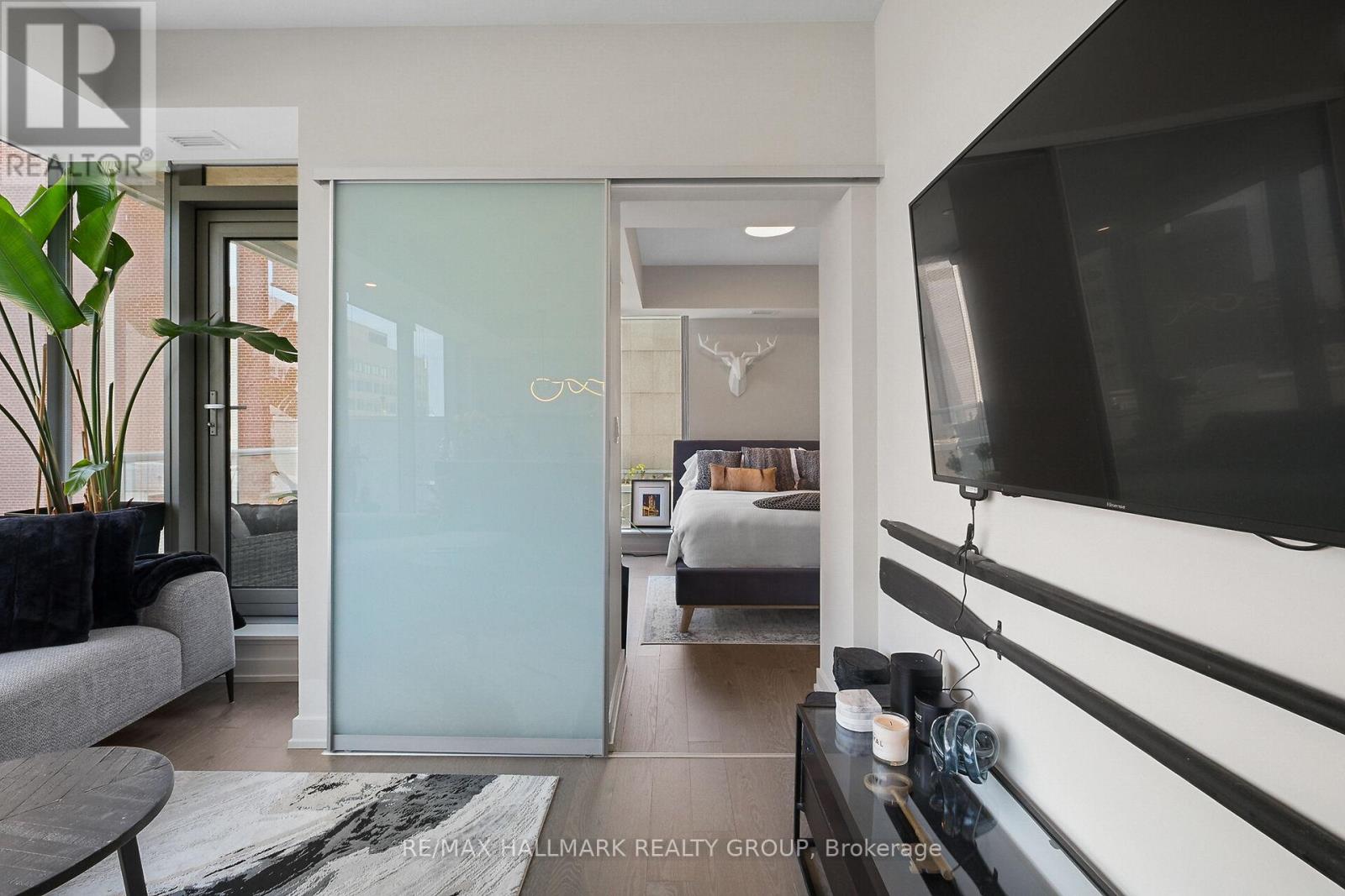 Photo 23 of 907 101 Queen Street, Ottawa ON