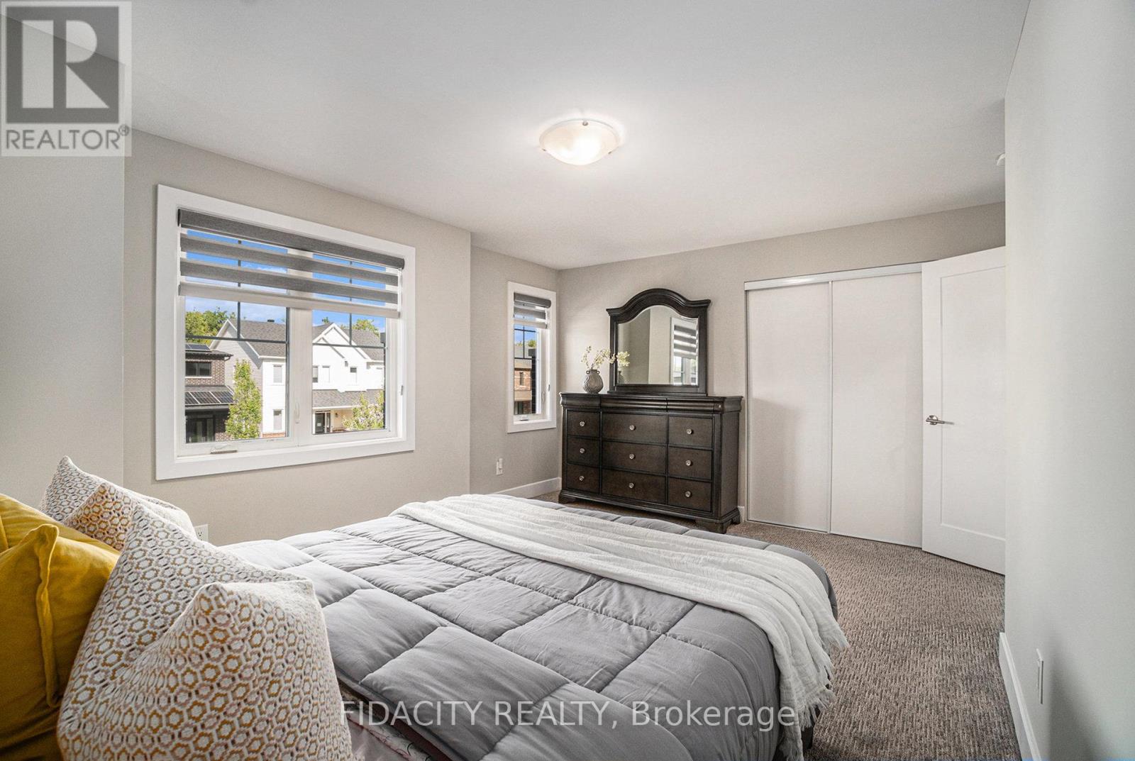 Photo 13 of 644 Eagle Crest Heights, Ottawa ON