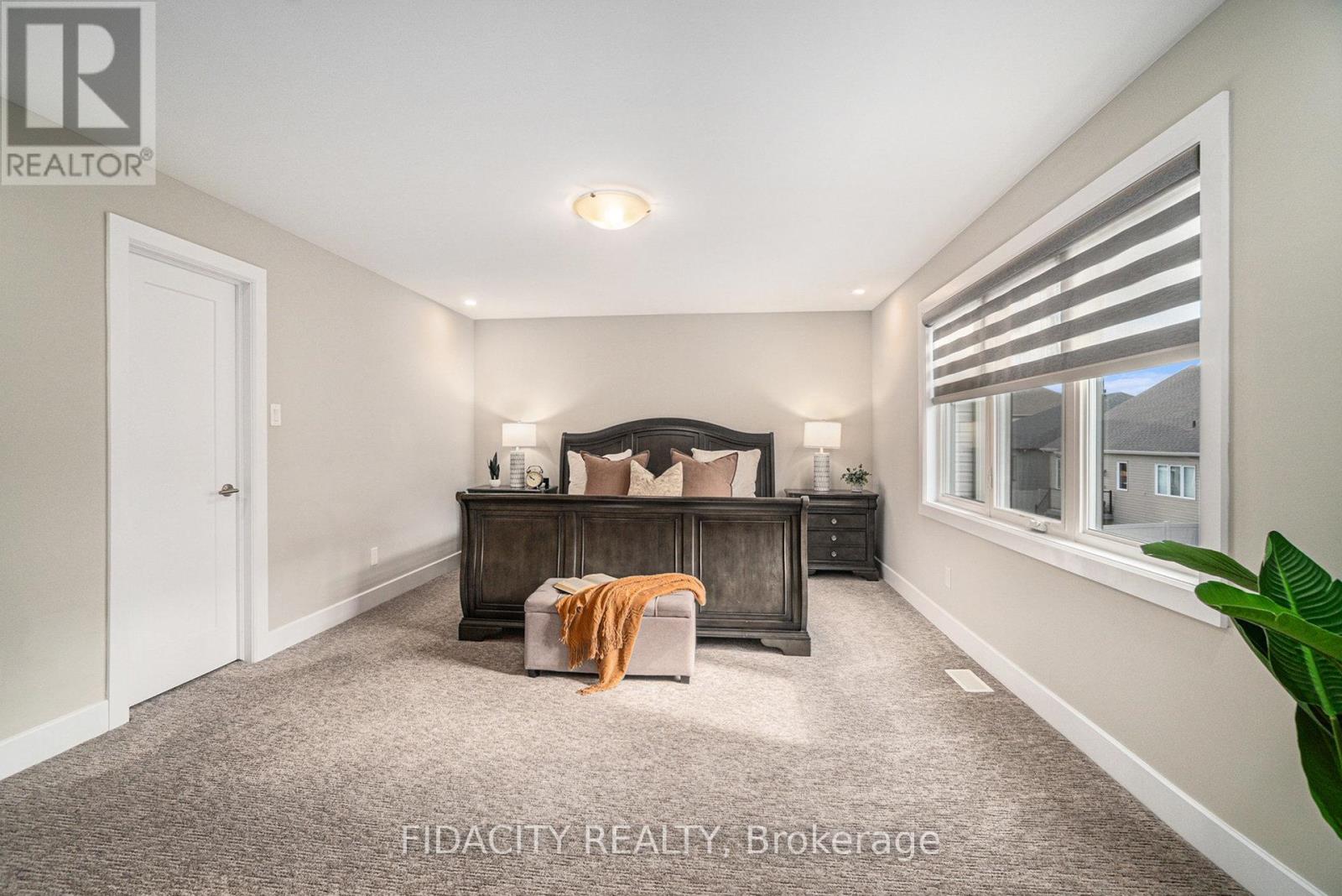 Photo 17 of 644 Eagle Crest Heights, Ottawa ON