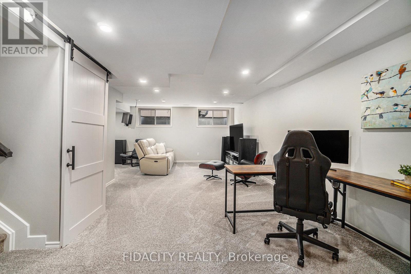 Photo 22 of 644 Eagle Crest Heights, Ottawa ON