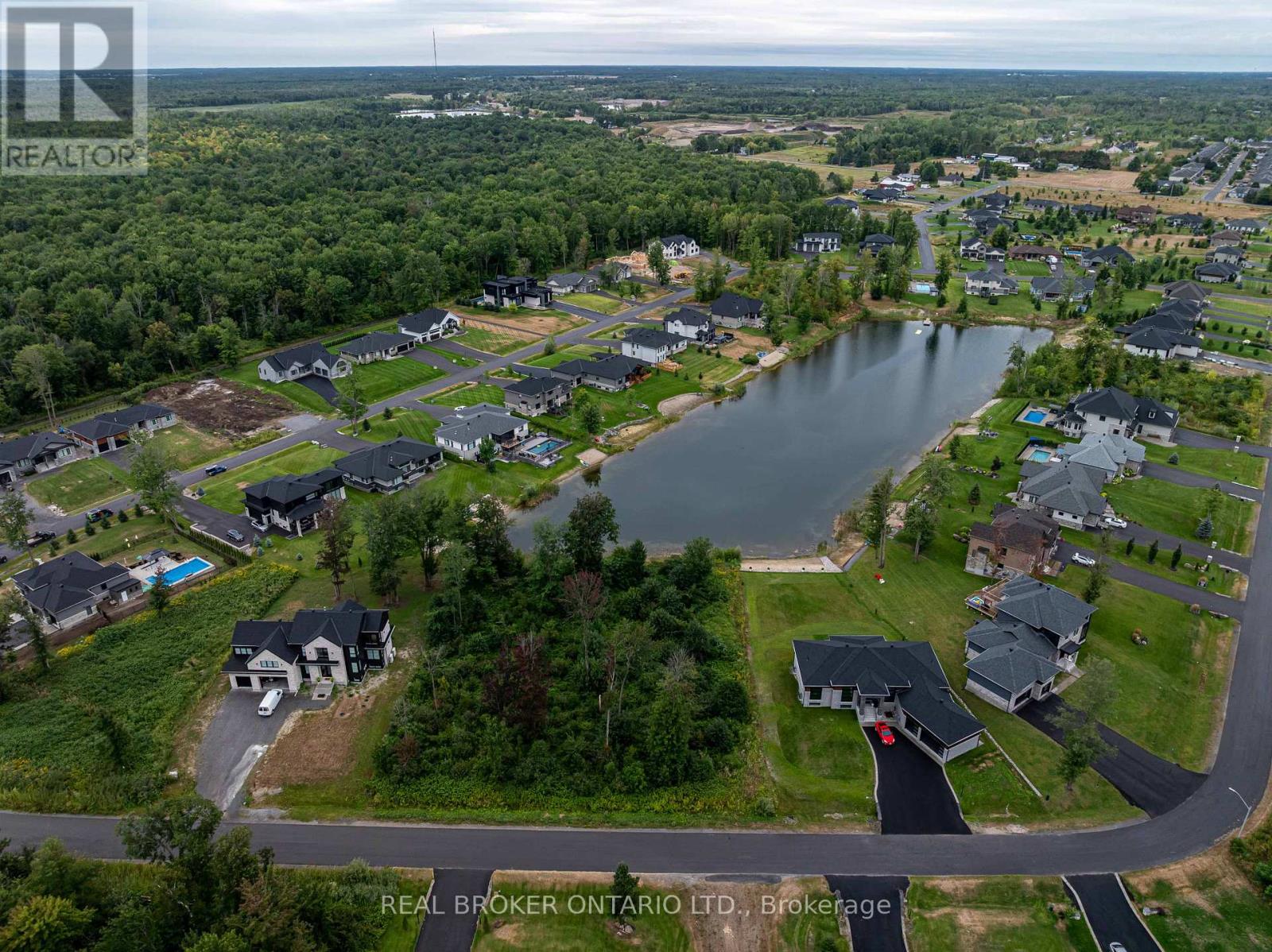 Photo 9 of 464 Shoreway Drive, Ottawa ON