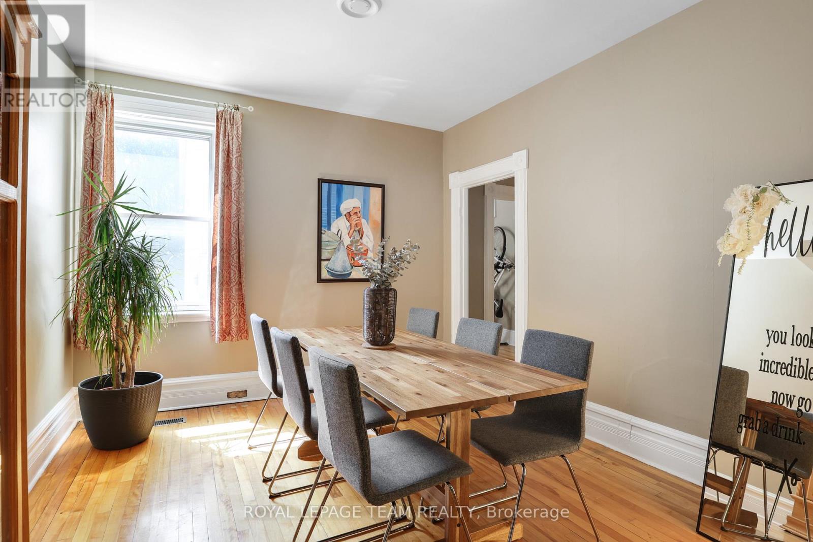 Photo 22 of 142 Cathcart Street, Ottawa ON