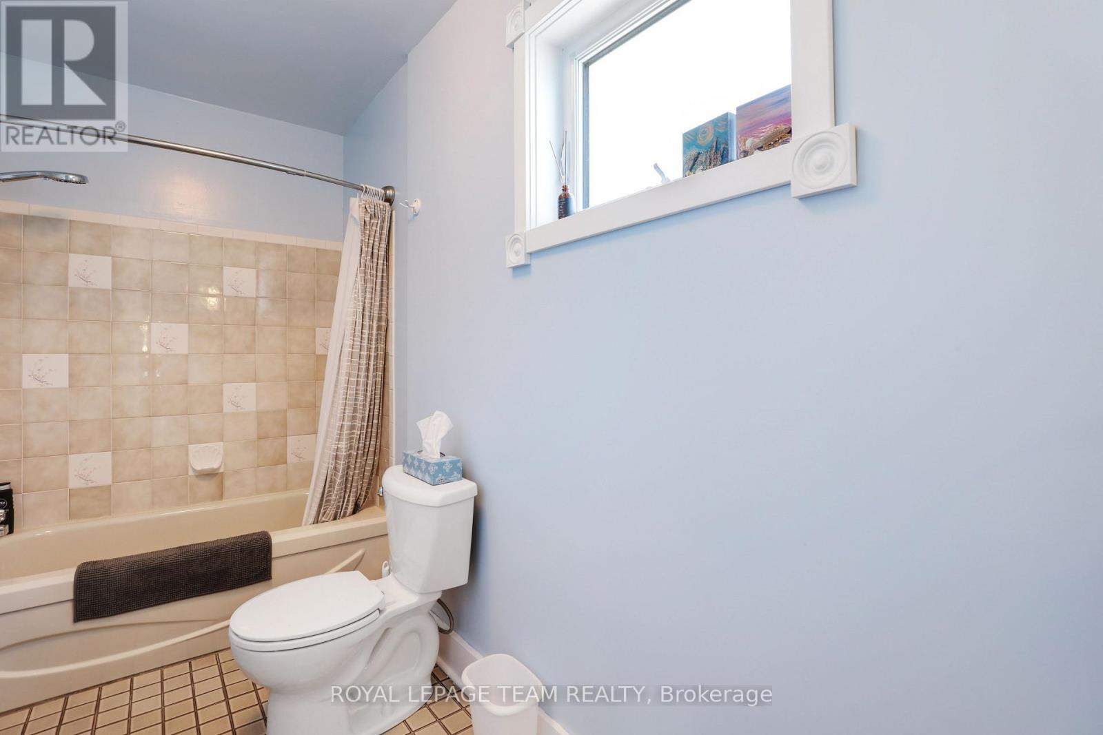 Photo 26 of 142 Cathcart Street, Ottawa ON
