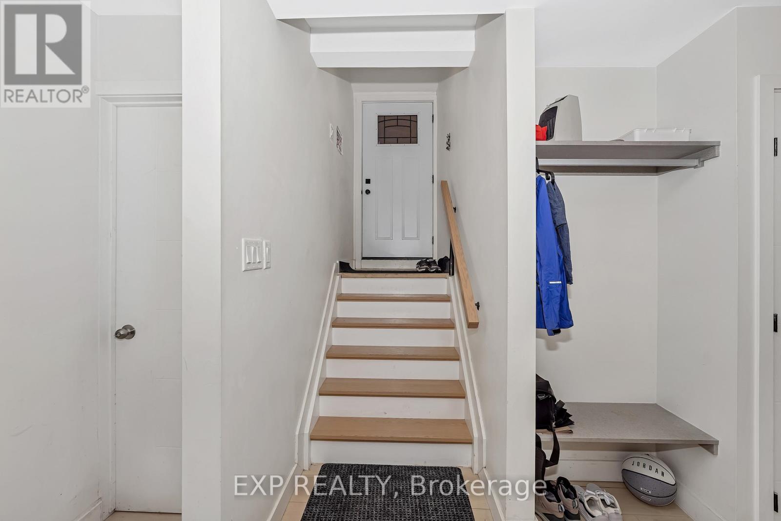 Photo 36 of 4 A Huron Avenue N, Ottawa ON