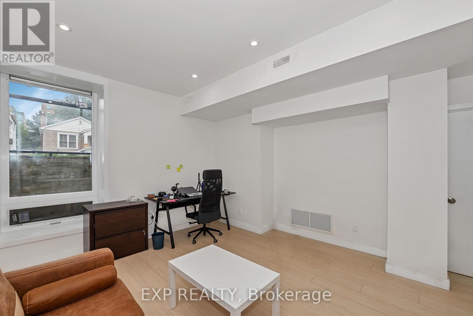 Photo 38 of 4 A Huron Avenue N, Ottawa ON