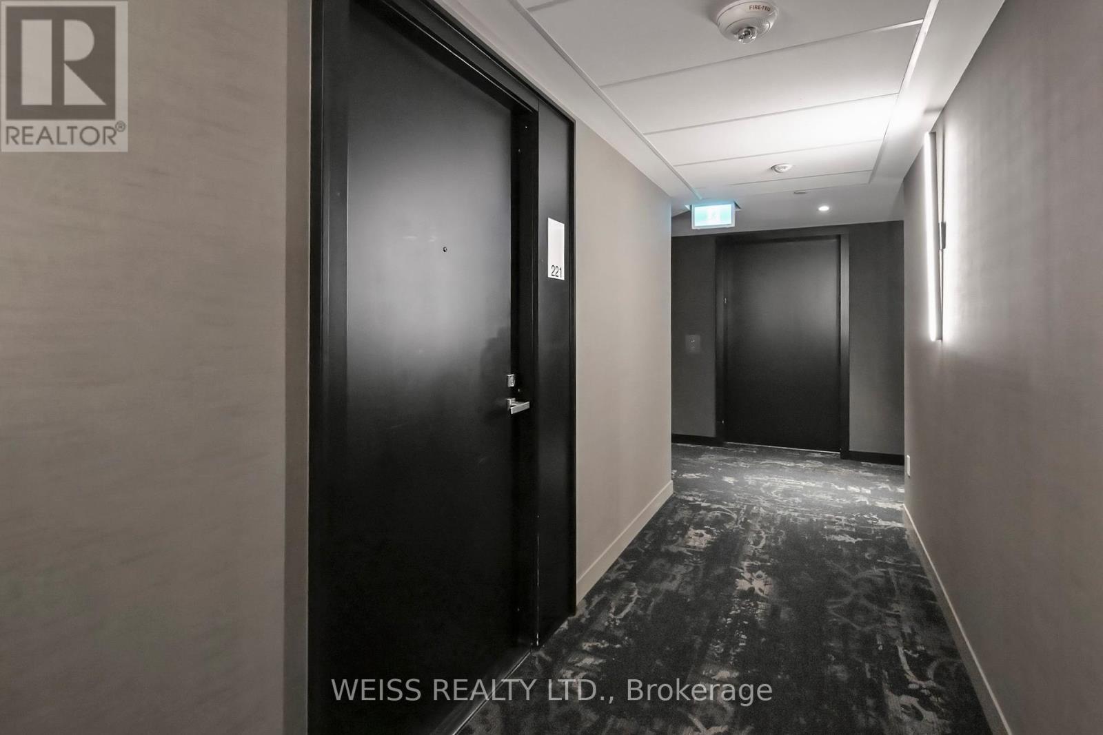 Photo 21 of 221 31 Tippett Road, Toronto ON